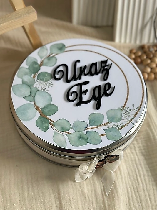 METAL KUTULU CİKOLATA 50 ADET